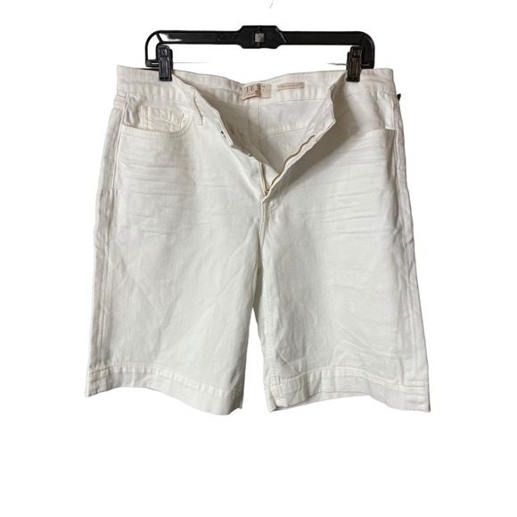 JEN7 By 7 For all Mankind Women's 14 Sculpting Enhancing Shorts White Denim NWT - Picture 2 of 8